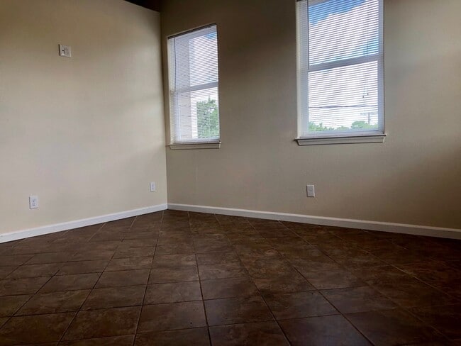 Foto del edificio - LAMBERTS POINT