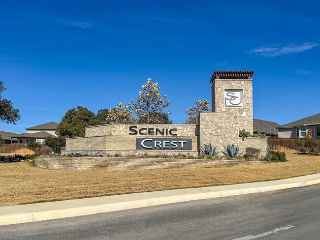 Foto del edificio - Nestled in the highly sought-after Scenic ...