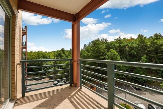 Building Photo - 273 Cambridge Rd