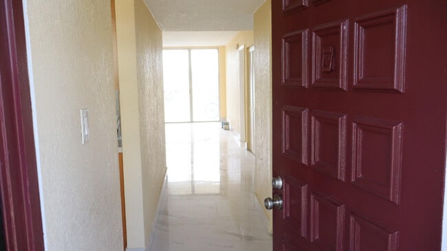 Building Photo - 3101 NW 47th Terrace