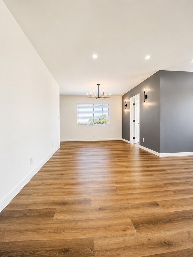 Foto del interior - 212 S Arnaz Dr