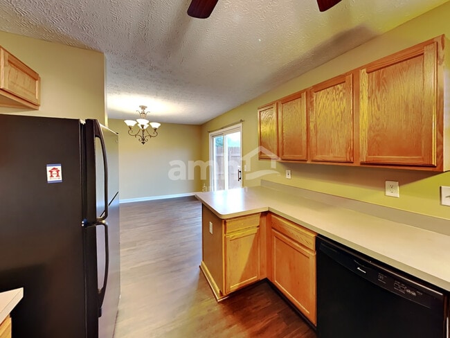Building Photo - 3019 Olson Pl