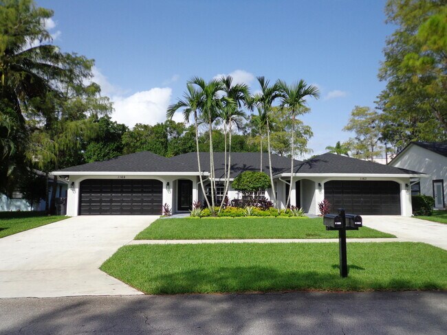 Building Photo - 1169 Mulberry Pl
