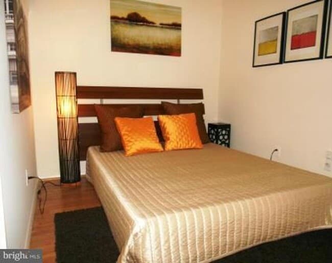 Foto del edificio - Fantastic location! Great Large Studio for...