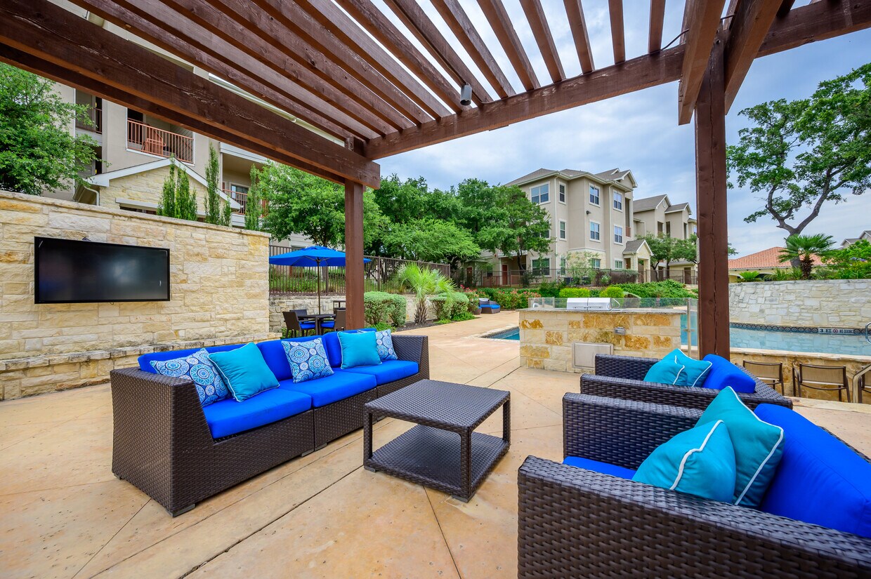 Pecan Springs Apartments at 5511 Pecan Springs Rd San Antonio, TX