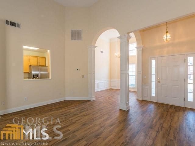 Building Photo - 110 Freeman Forest Dr