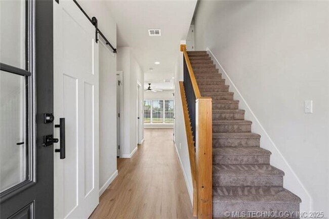 Foto del edificio - 28801 E 141st St S