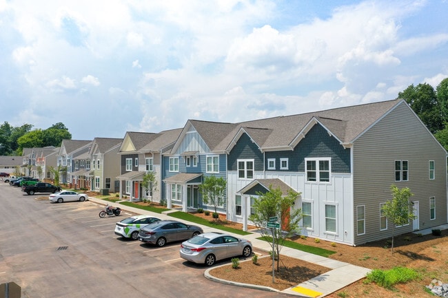 Building Photo - Chandler Commons Townhomes