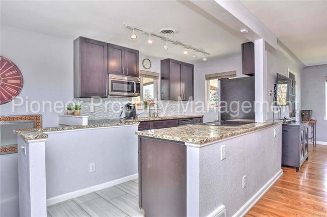 Foto del edificio - Custom Home just Blocks From City Park!