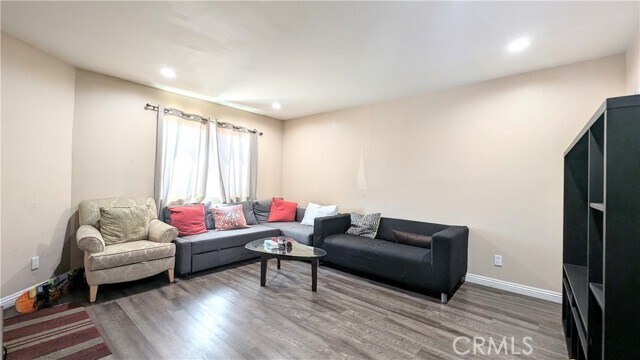 Foto del edificio - 1299 W 37th Dr