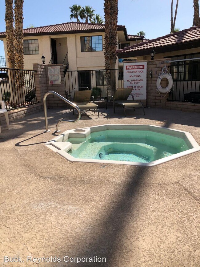 Building Photo - 2 br, 2 bath House - 1190 Ramar Rd #32