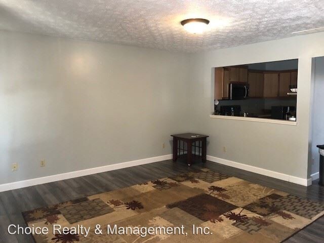 Building Photo - 163-165 Willow Ct