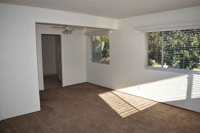 Foto del edificio - 830 C Ave