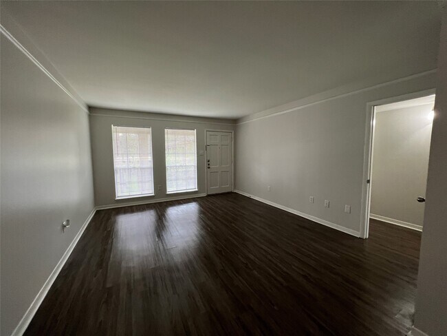 Foto del edificio - 500 Willow Dr