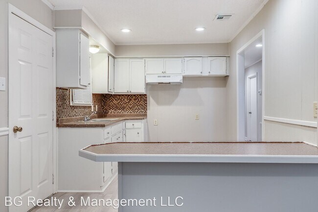 Building Photo - 3 br, 2 bath House - 2317 Southern Street