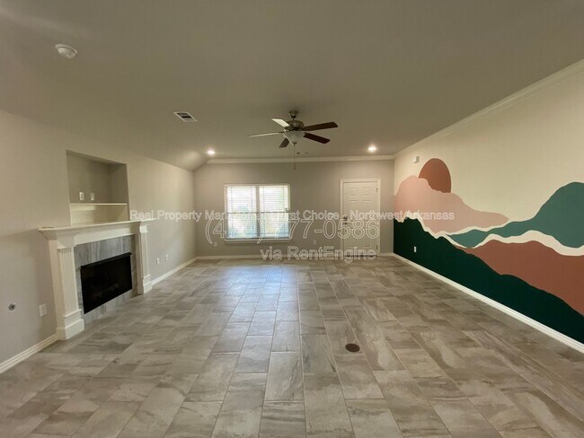 Building Photo - 109 S Geranium Ln