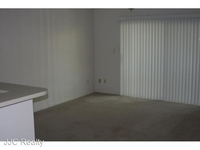 Building Photo - 1 br, 1 bath House - 69 Wells Court