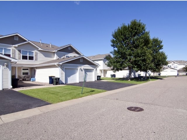 Primary Photo - Farmington Family Townhomes