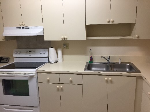 Building Photo - Spacious 2 Bedroom Apartment