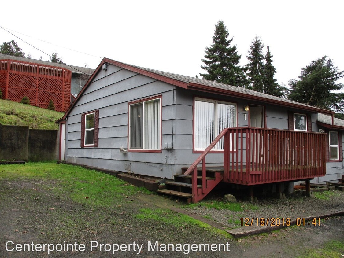 1932 SE Eddy St, Roseburg, OR 97470 Apartment for Rent in Roseburg