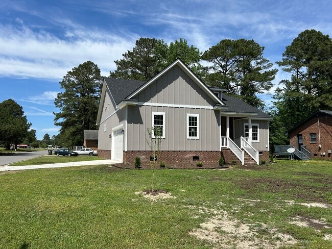 Foto del edificio - Stunning New Build 3 bedroom 2.5 Bath Home...