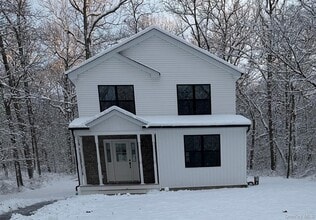 Building Photo - 134 Cedar Ln