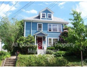 Building Photo - 14 Hosmer St