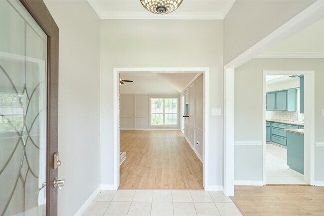 Foto del edificio - 15854 Knolls Lodge Dr