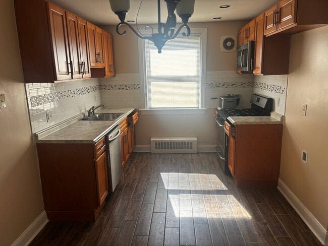 Building Photo - 8009 Rodney St