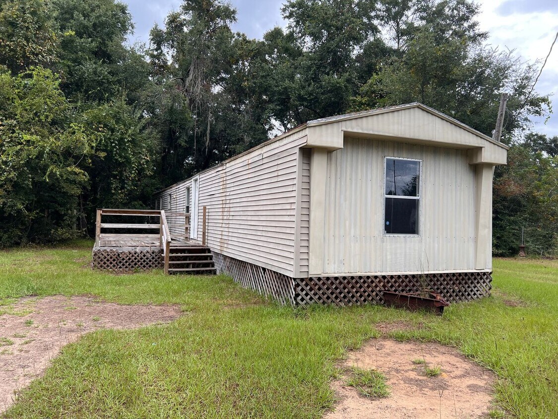 108 The Ave, Saint Helena Island, SC 29920 House Rental in Saint