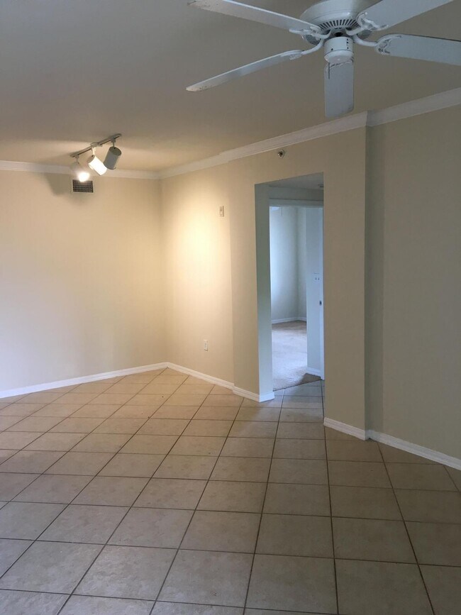 Foto del edificio - 6410 Emerald Dunes Dr