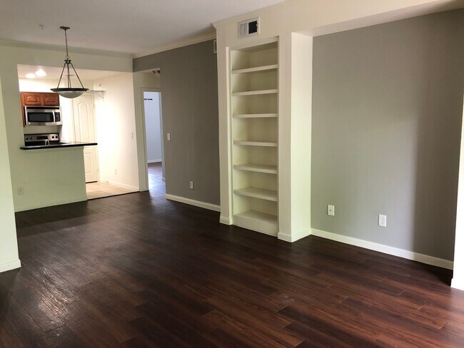 Living Room - 6000 Shepherd Mountain Cv