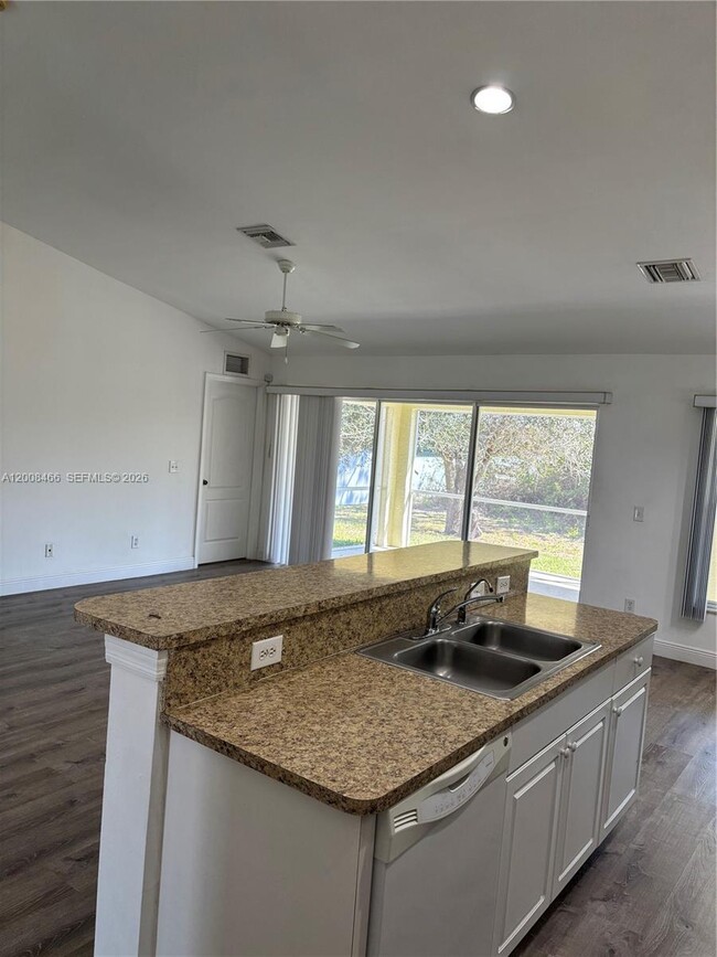 Foto del edificio - 3109-3110 10th St W