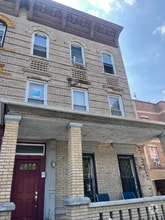 Building Photo - 98 Bristol St