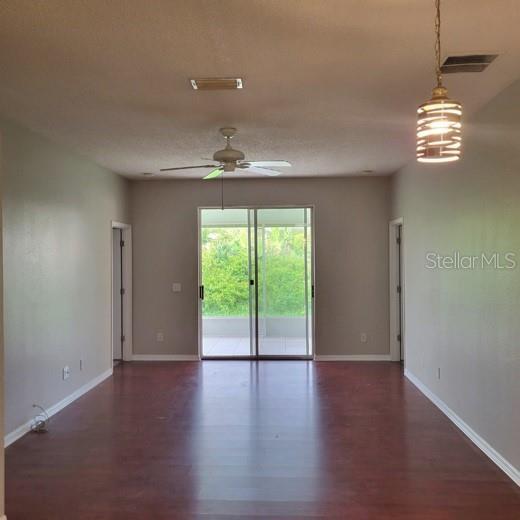 Building Photo - 10210 Beneva Dr