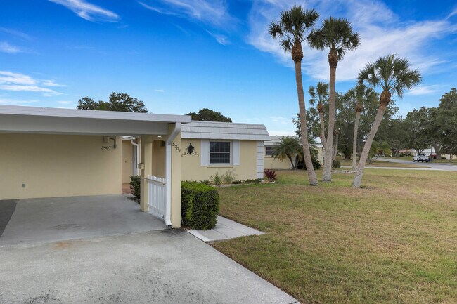 Foto del edificio - 5907 Tidewood Ave