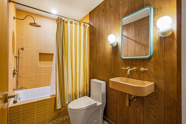 Building Photo - 10102 Warrington Cv