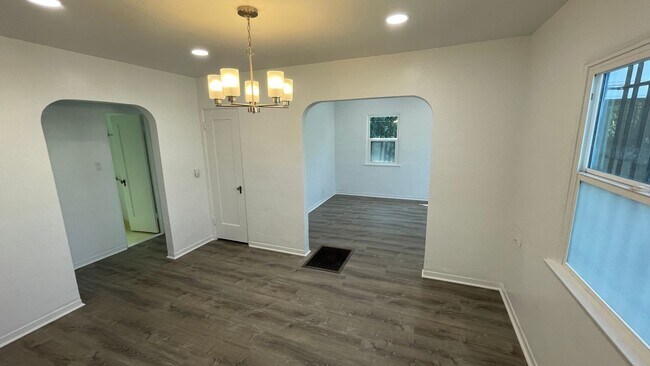 Foto del edificio - West LA Gem - 2 bed / 1 bath
