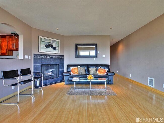 Foto del edificio - 720 Presidio Ave