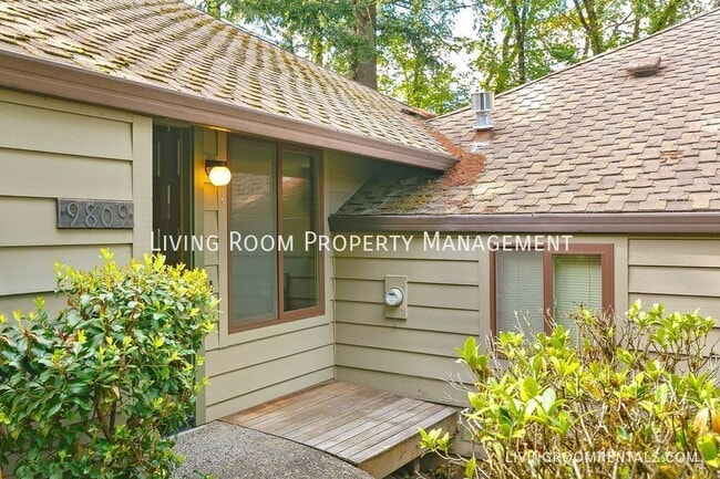 Photo - 9809 SW 49th Ave House