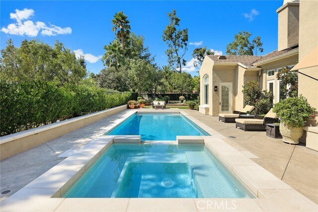 Foto del edificio - 2440 Bronzewood Dr