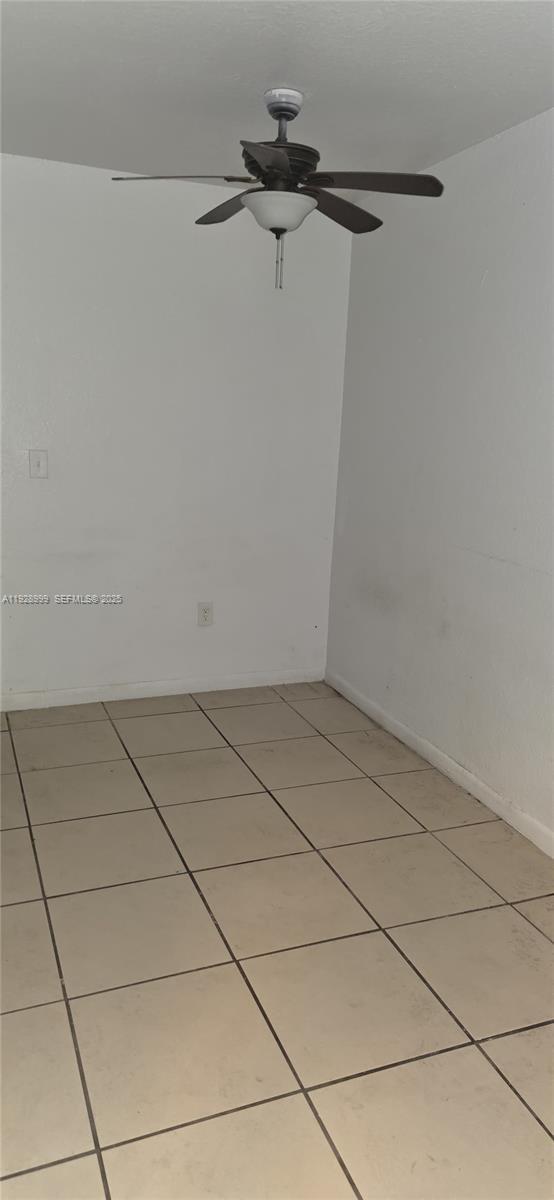 Building Photo - 435 SW 9th Ave