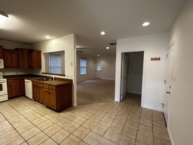 Foto del edificio - 2629 Travelers Way
