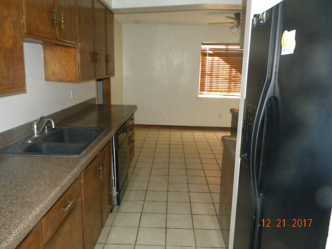 Building Photo - 5400 Del Monte Ave