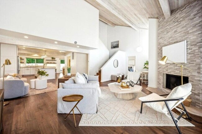 Foto del edificio - 9668 Willow Ct