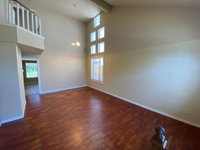 Building Photo - Move In By June 1st & Get $200 Off Your 1s...
