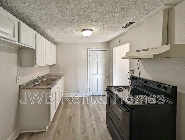 Foto del edificio - 3124 Plateau St