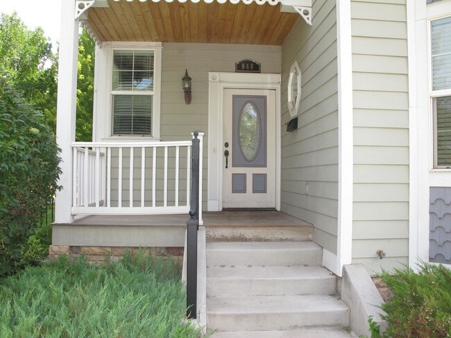 Building Photo - 846 N 7th St