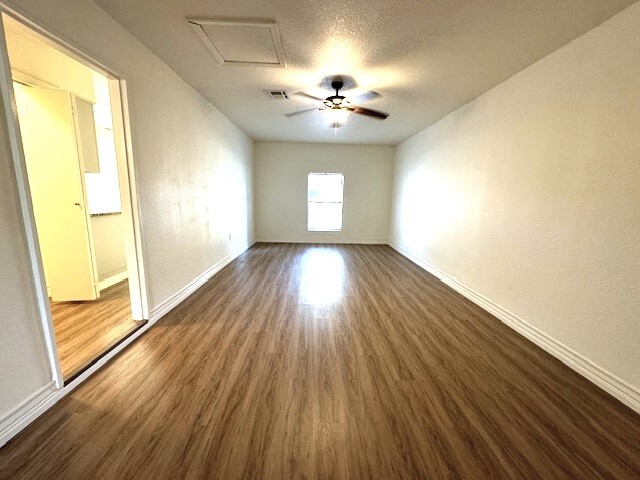 Bonus Room - 2551 Poinsettia Pl