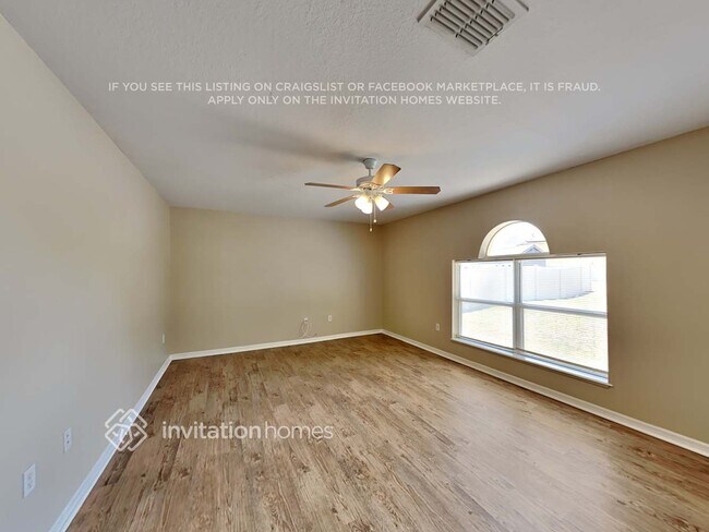 Foto del edificio - 437 Hammerstone Ave